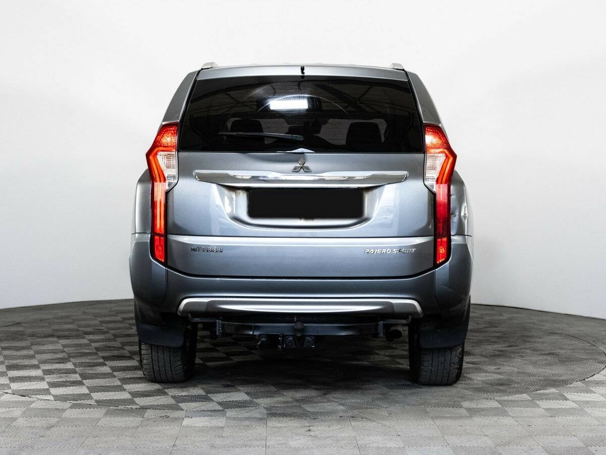 Mitsubishi Pajero Sport, 2017 Фото №5