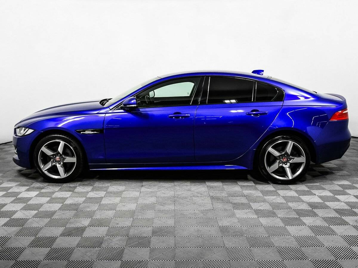 Jaguar XE, 2018 Фото №8