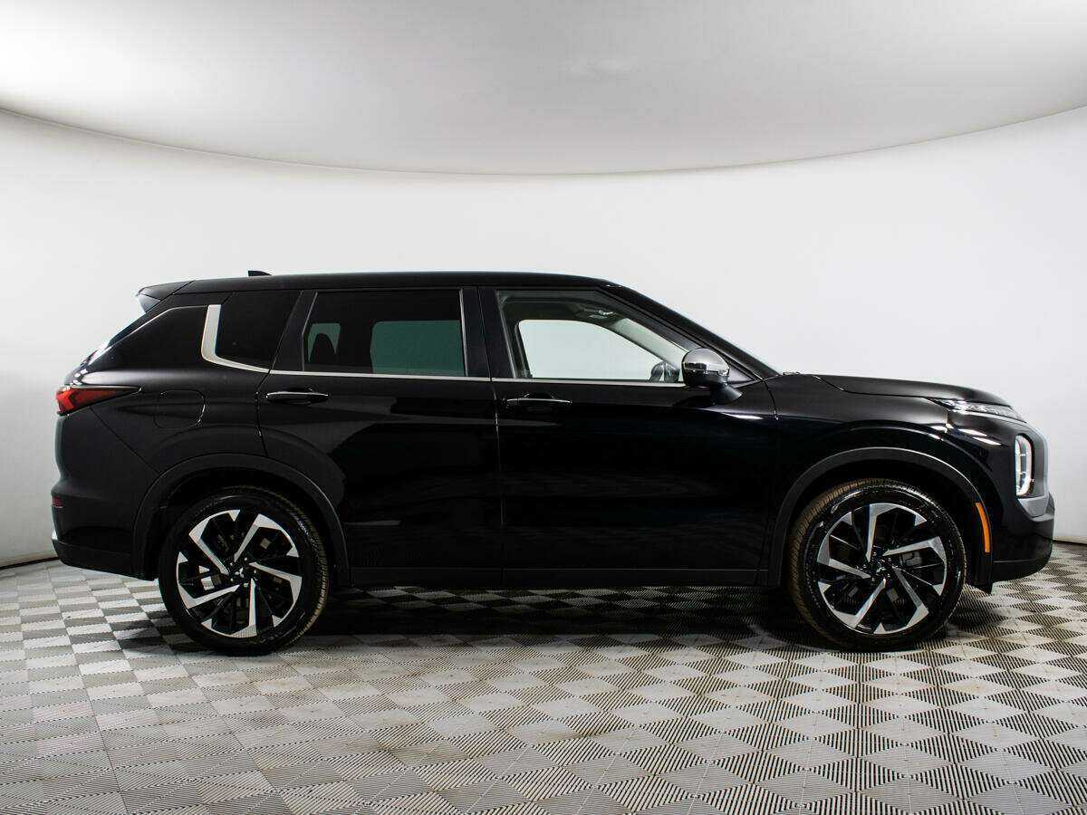 Mitsubishi Outlander, 2022 Фото №4