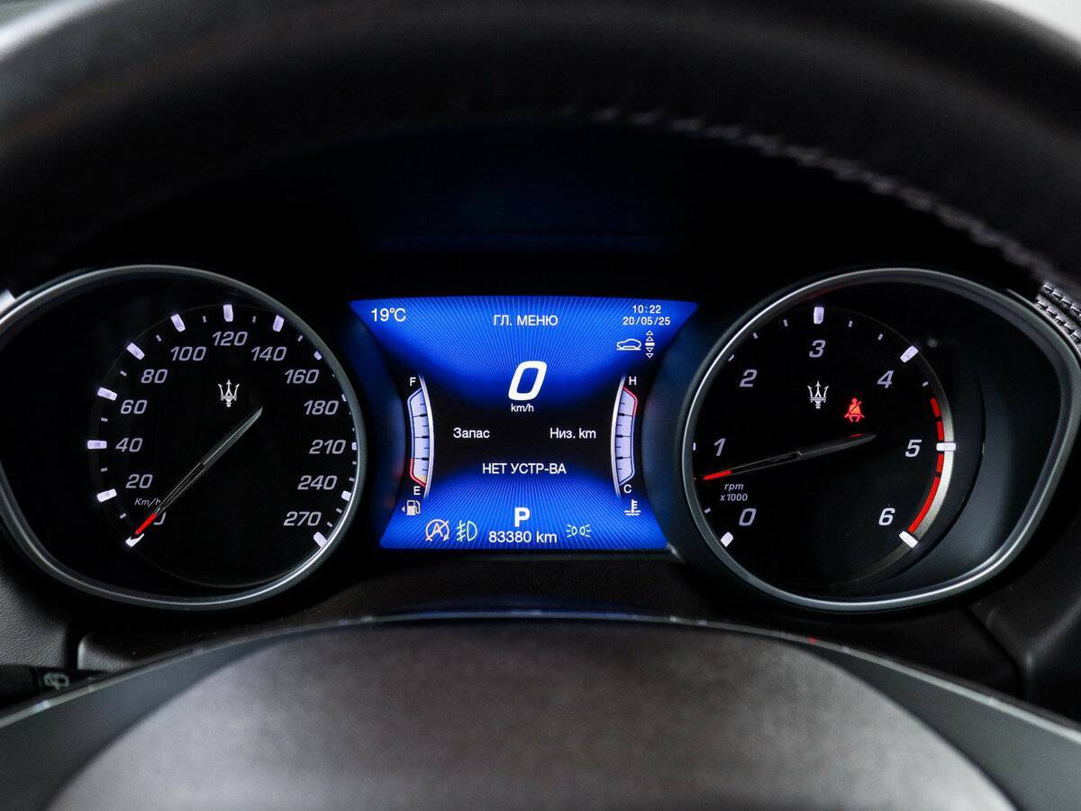Maserati Levante Diesel, 2018 Фото №7