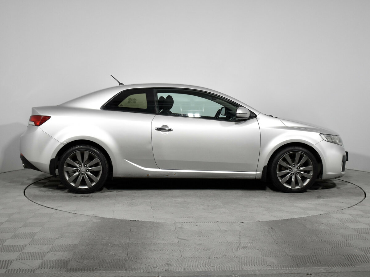 Kia Cerato Koup II, 2011 Фото №4