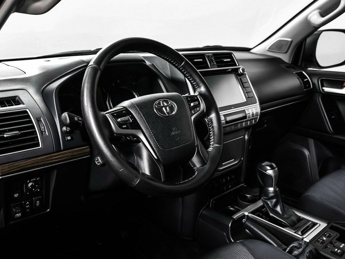 Toyota Land Cruiser Prado, 2017 Фото №13