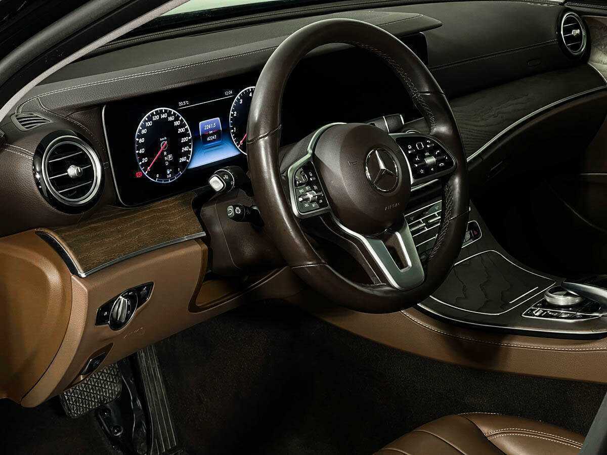 Mercedes-Benz E-Класс 450, 2018 Фото №13