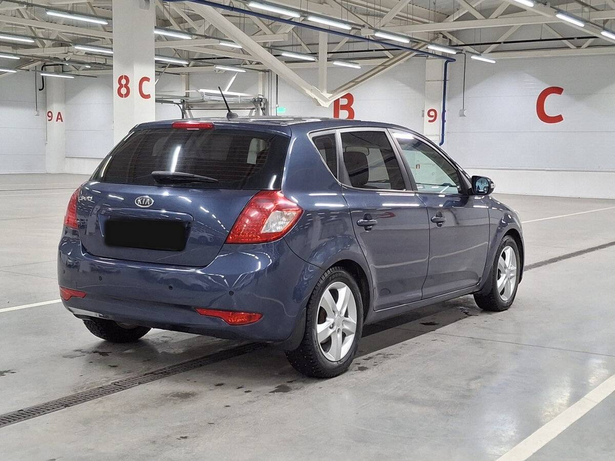 Kia Ceed I Рестайлинг, 2011 Фото №5