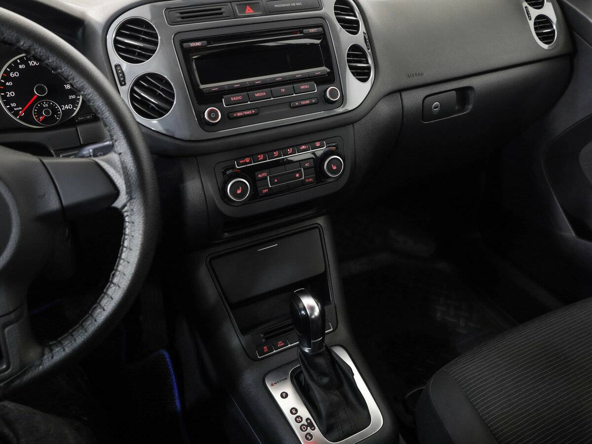Volkswagen Tiguan I Рестайлинг, 2011 Фото №18