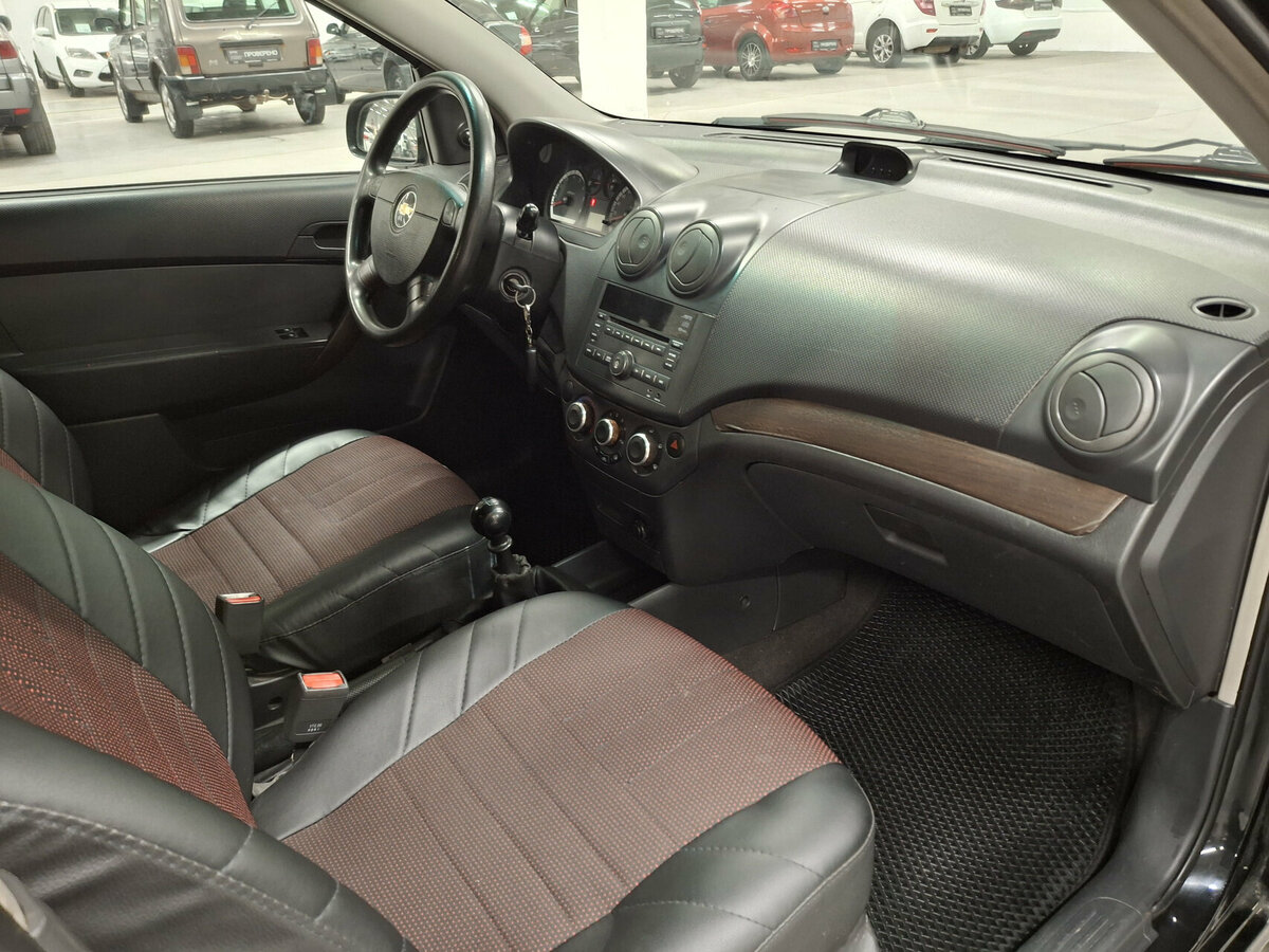 Chevrolet Aveo I Рестайлинг, 2011 Фото №11