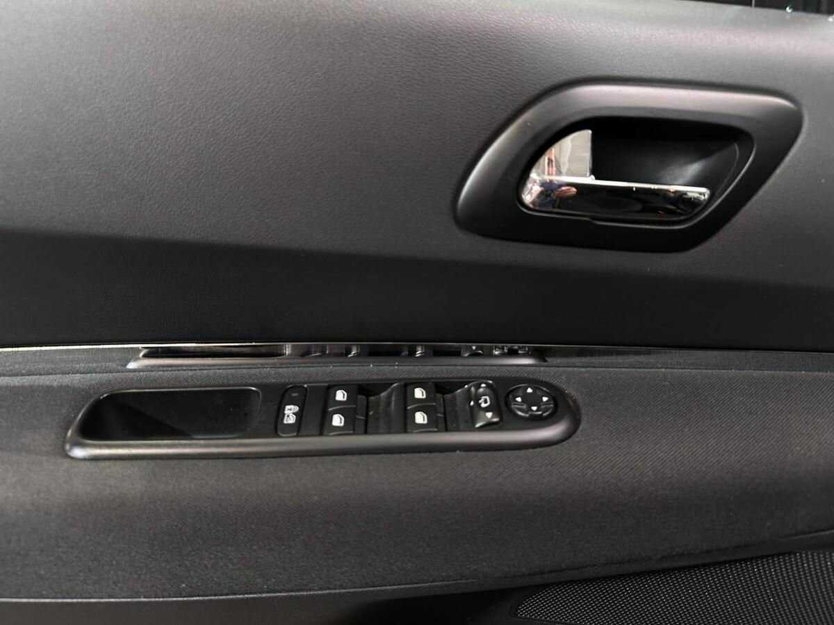 Peugeot 3008, 2012 Фото №12