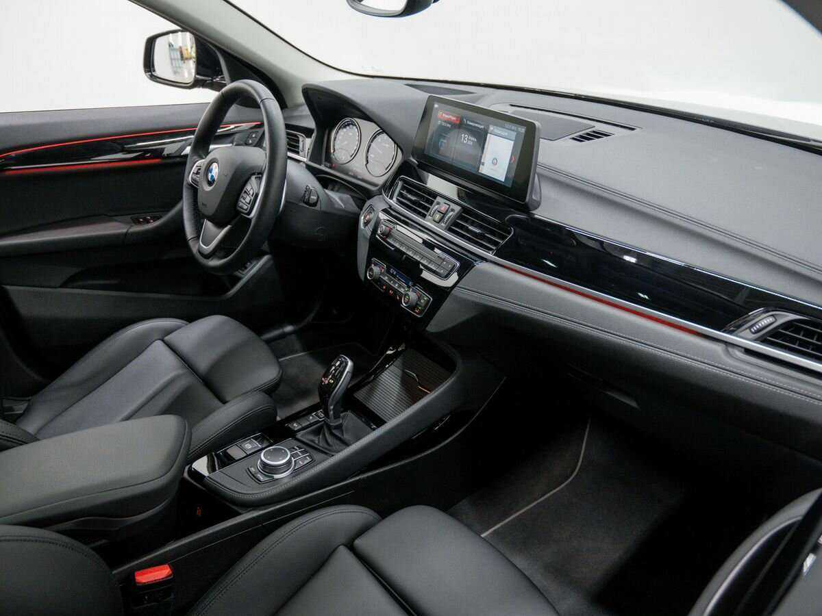 BMW X2 xDrive20i, 2022 Фото №7