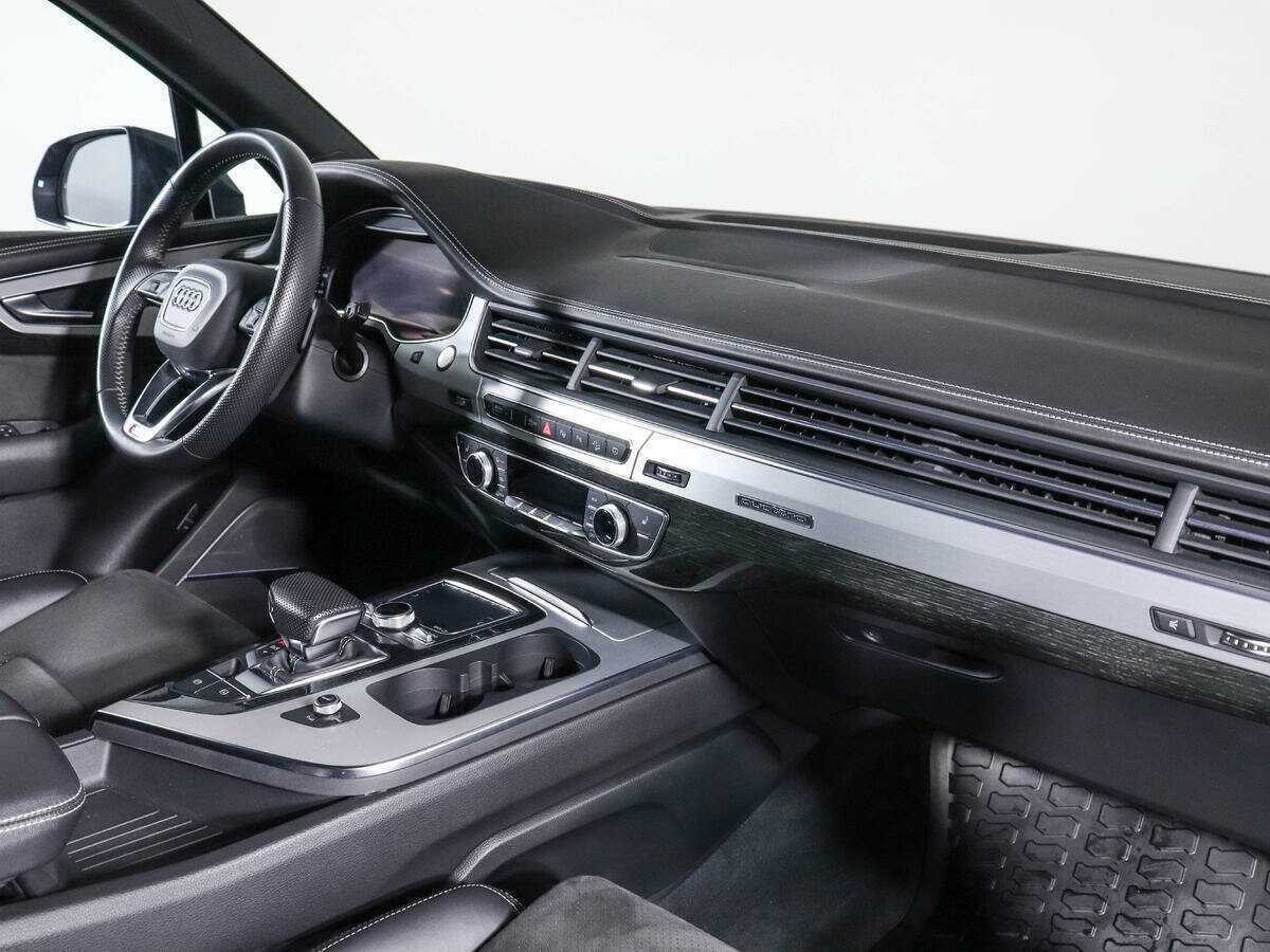 Audi Q7, 2018 Фото №7