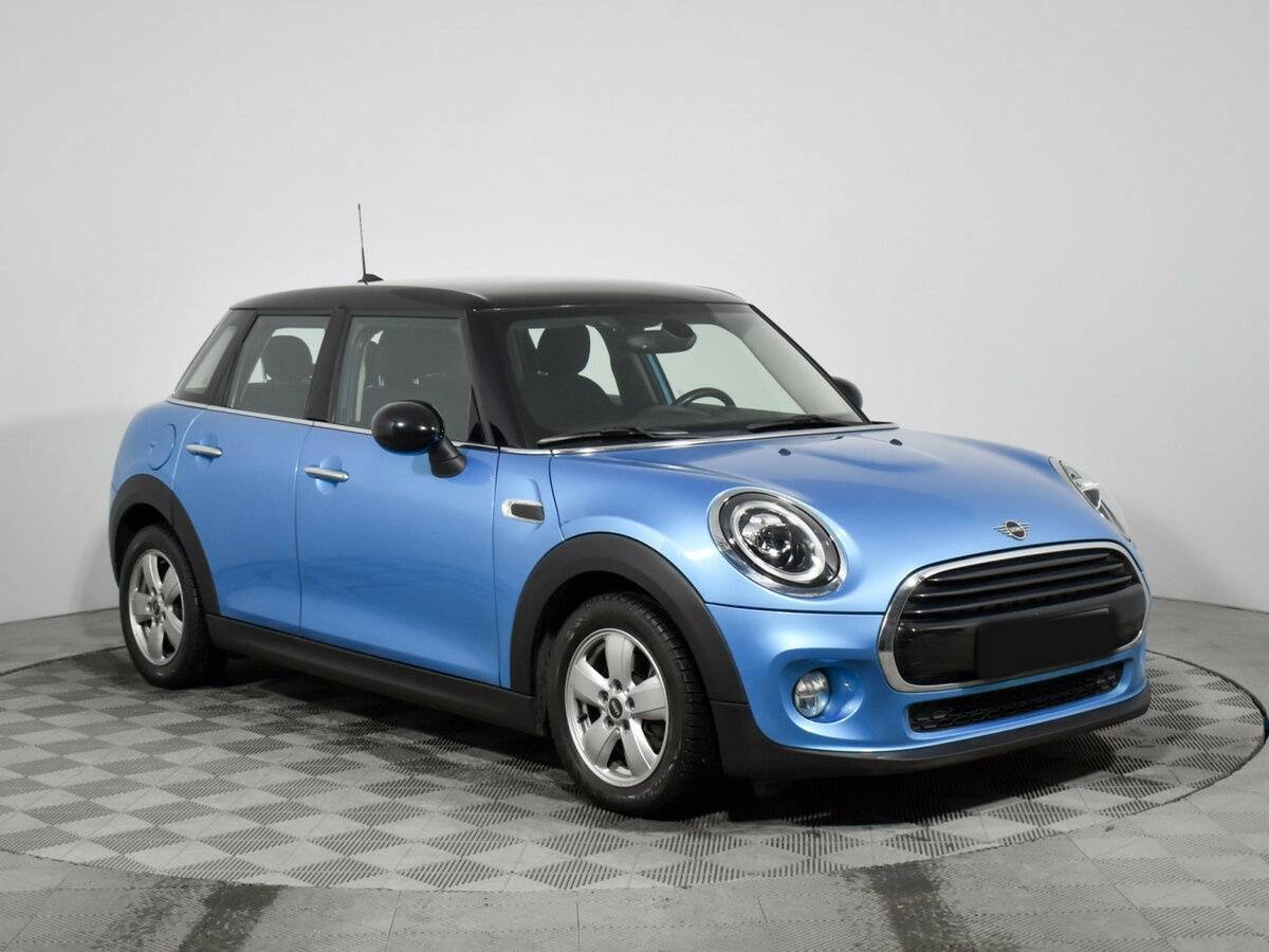 Mini Hatch Cooper III (F55/F56) Рестайлинг, 2019 Фото №3