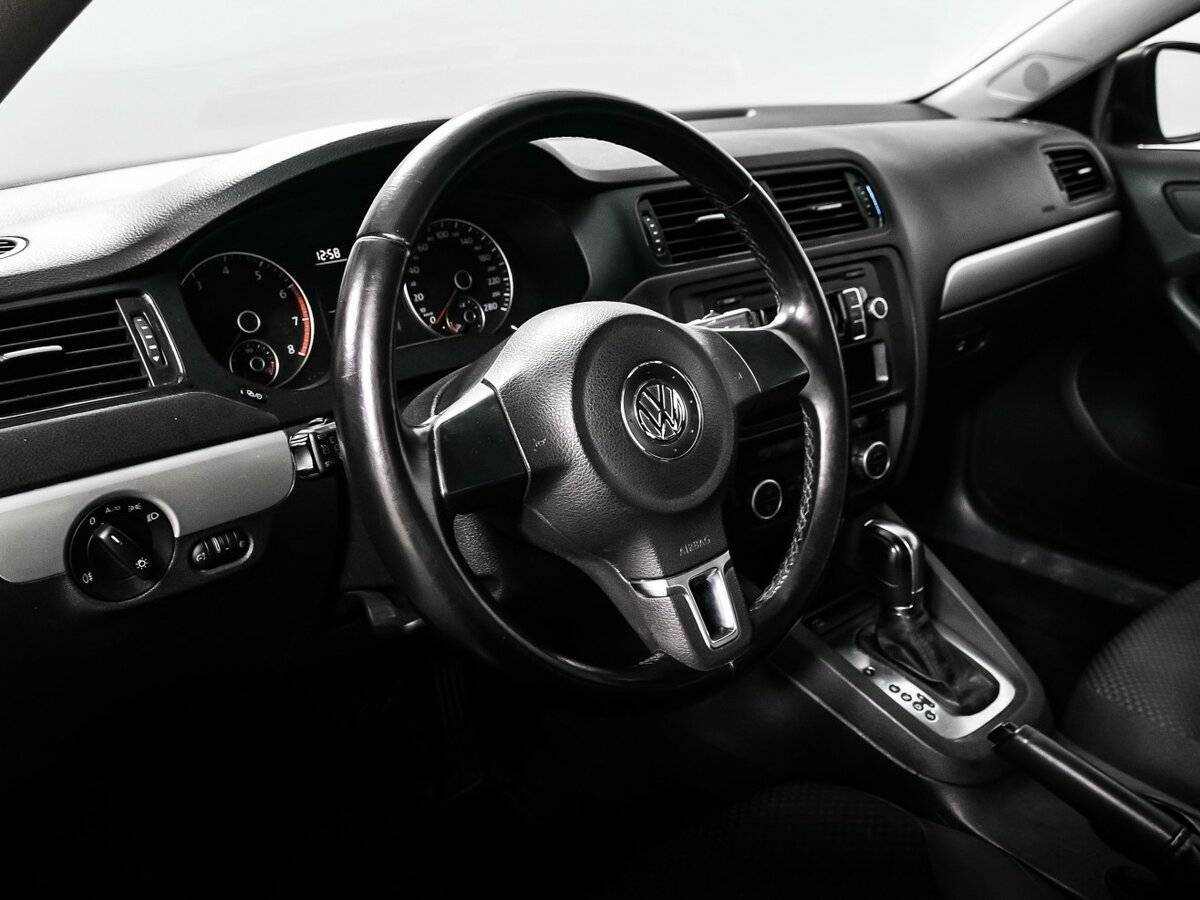 Volkswagen Jetta, 2013 Фото №12