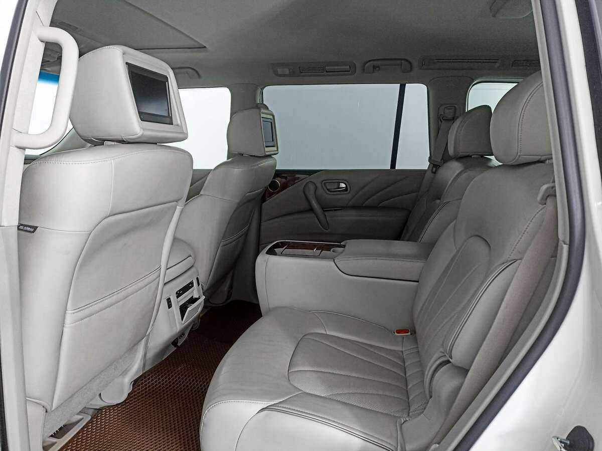 Infiniti QX80, 2016 Фото №12