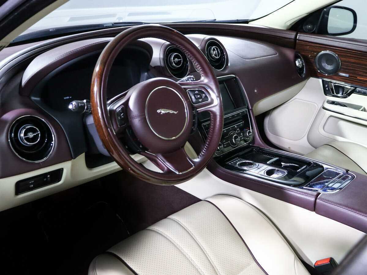 Jaguar XJ Long, 2014 Фото №12
