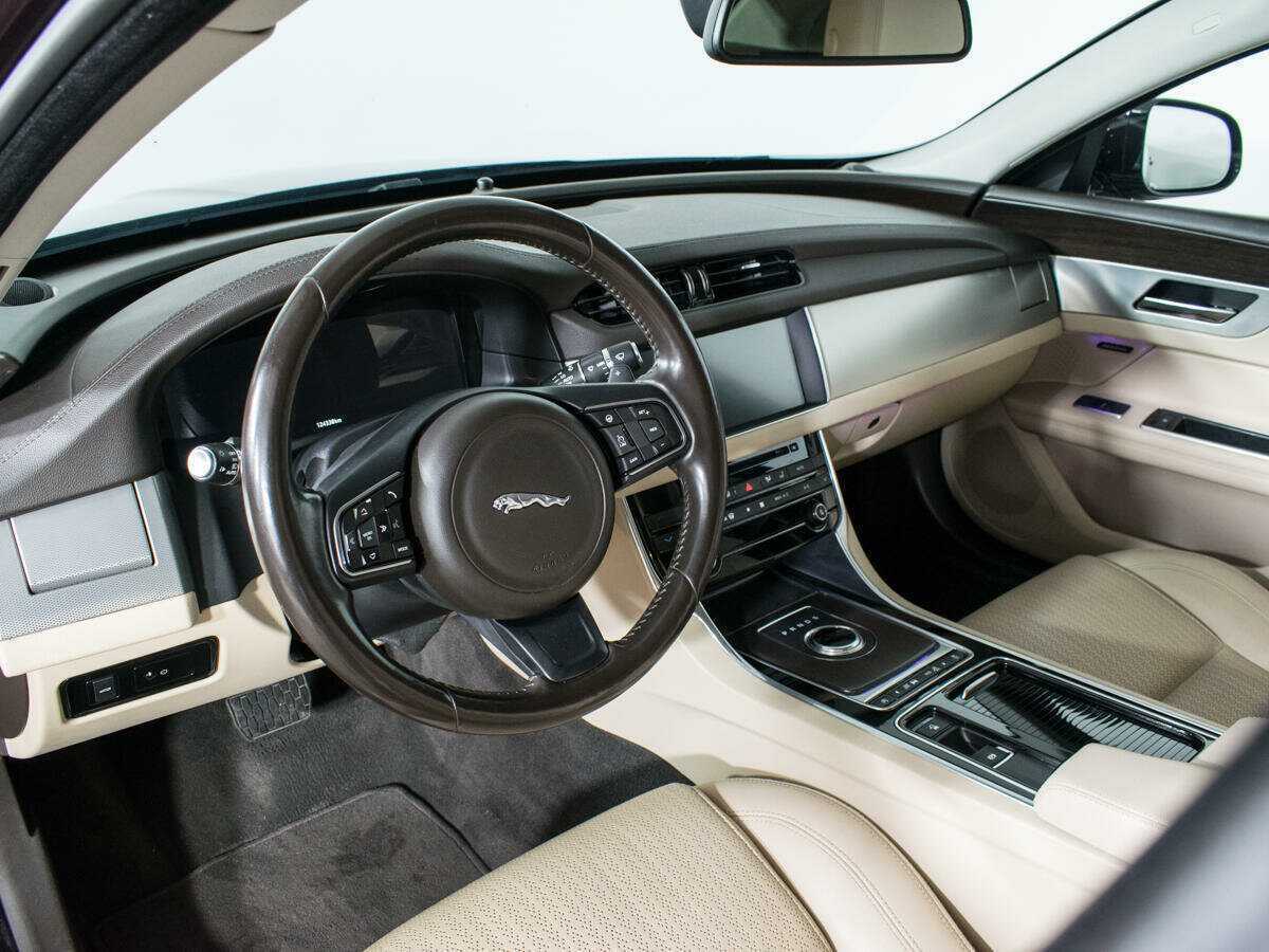 Jaguar XF, 2016 Фото №13