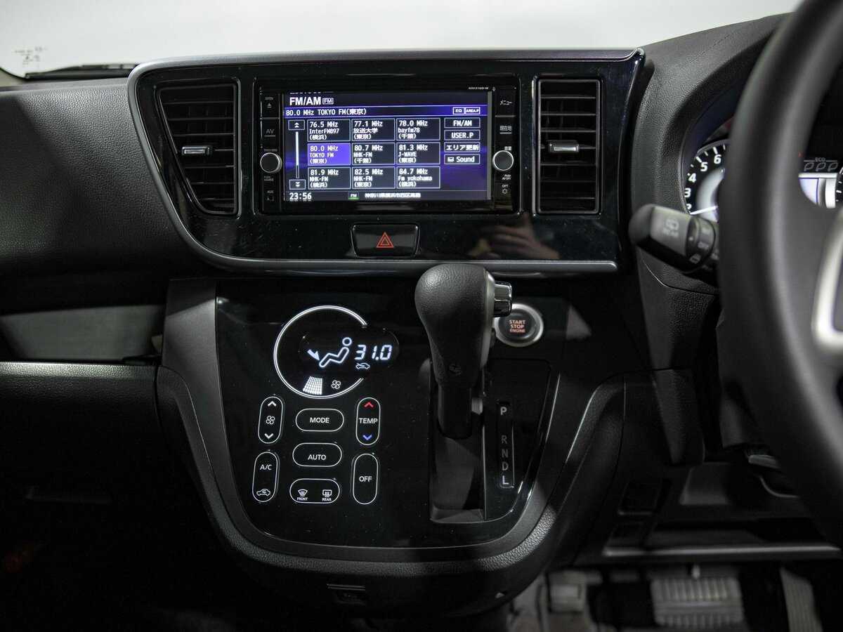 Nissan Dayz Roox, 2019 Фото №10