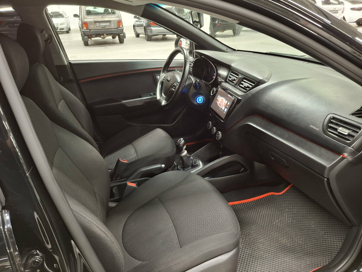 Kia Rio III Рестайлинг, 2016 Фото №11