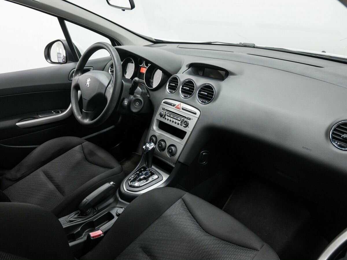 Peugeot 308, 2010 Фото №7