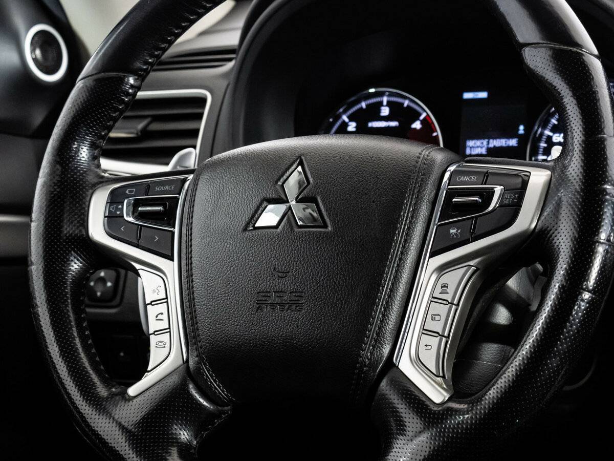 Mitsubishi Pajero Sport, 2019 Фото №10