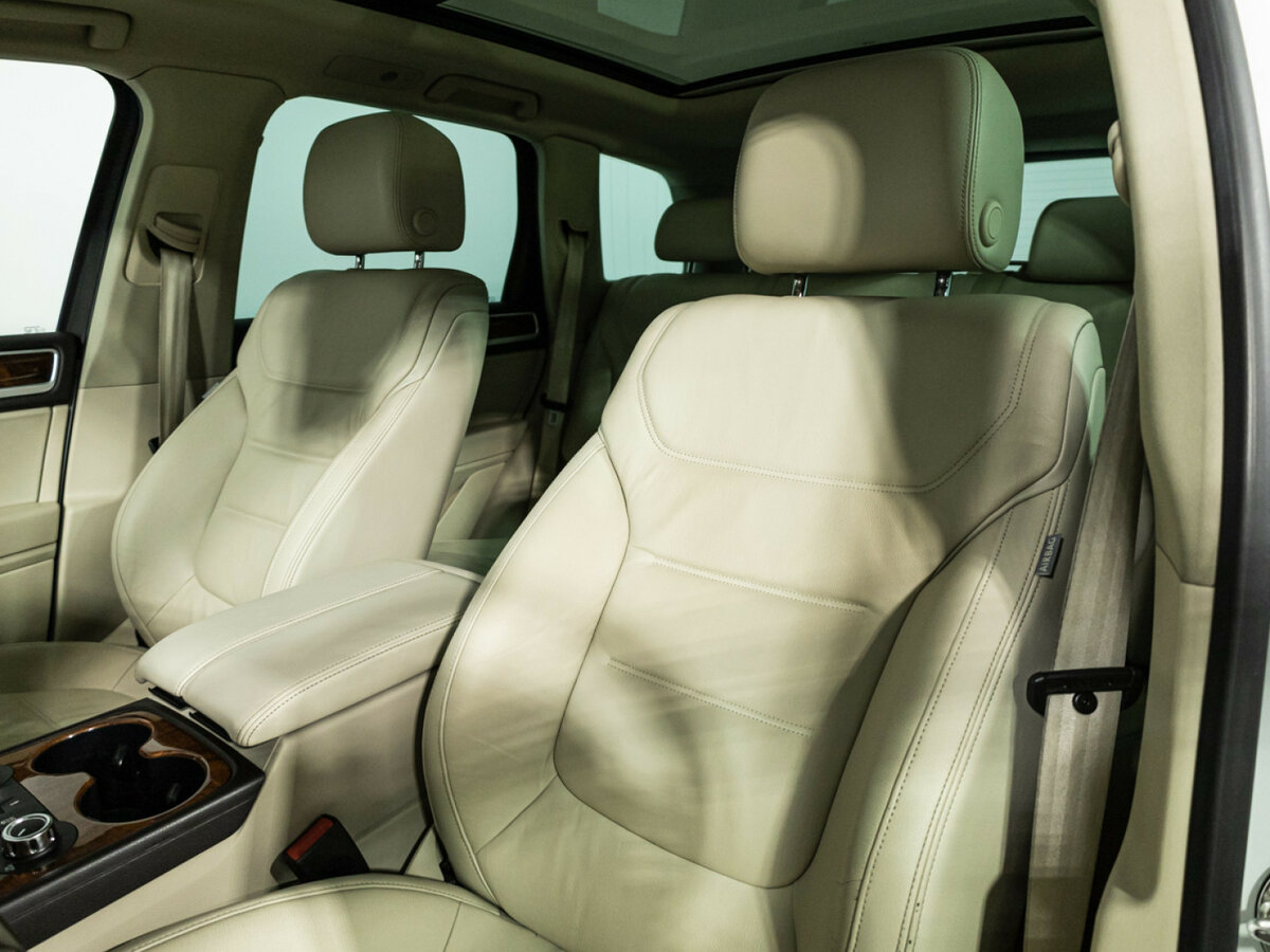Volkswagen Touareg II, 2013 Фото №15