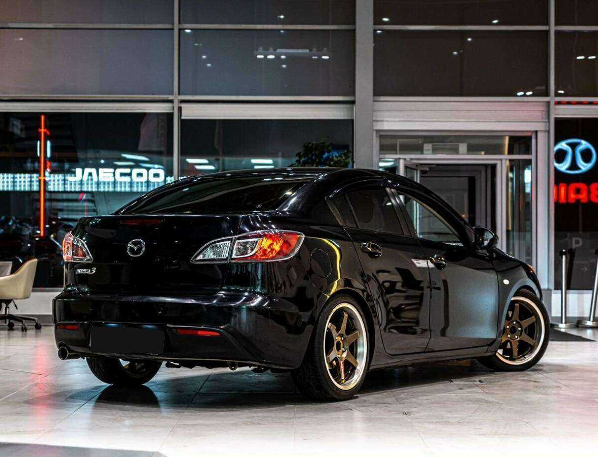 Mazda 3, 2011 Фото №4