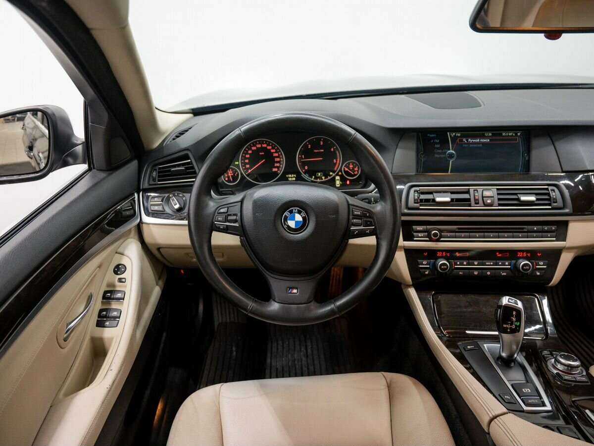 BMW 5 серии 525d, 2011 Фото №11