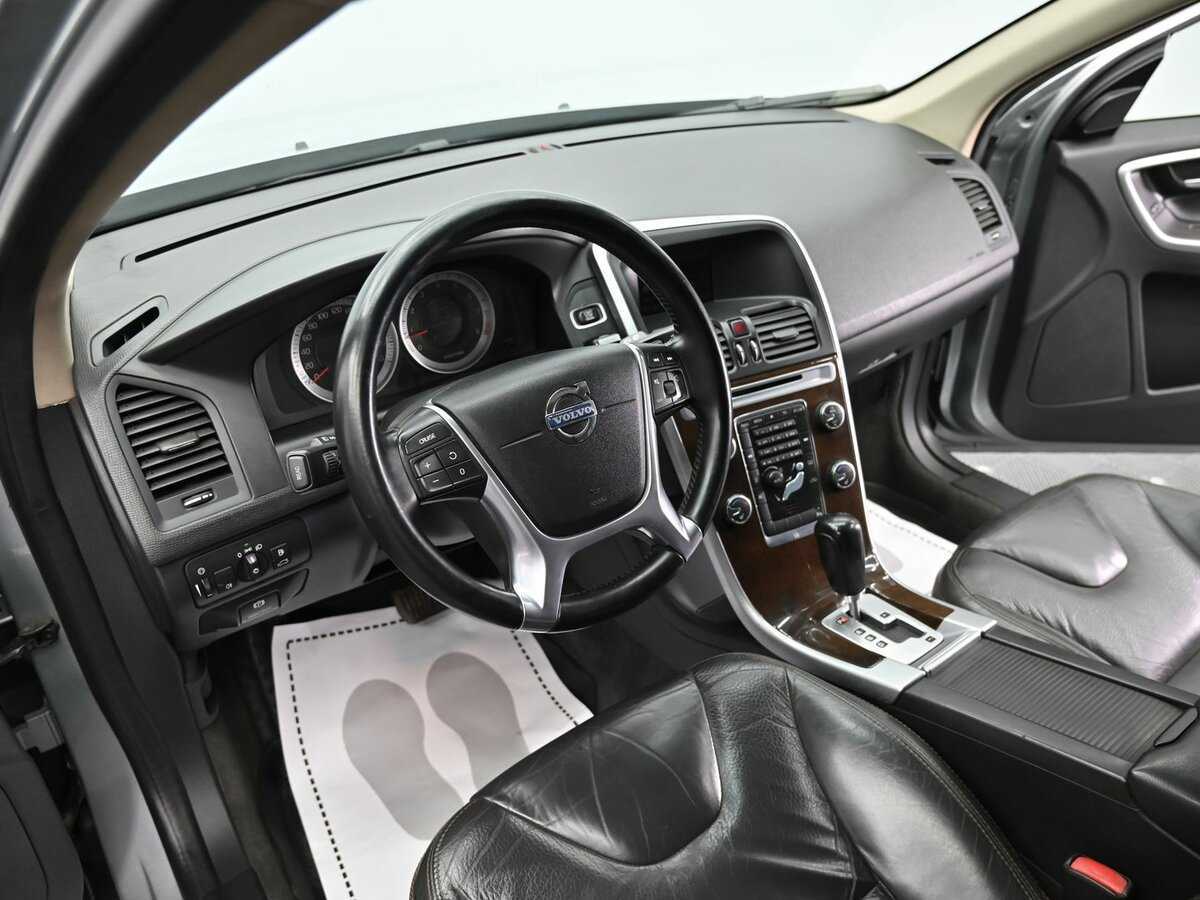Volvo XC60, 2011 Фото №8