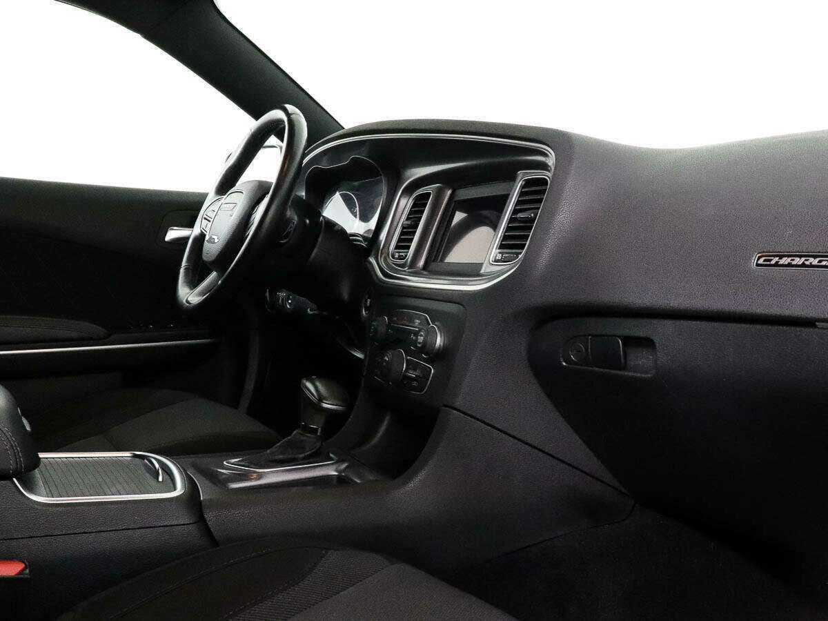 Dodge Charger, 2020 Фото №7