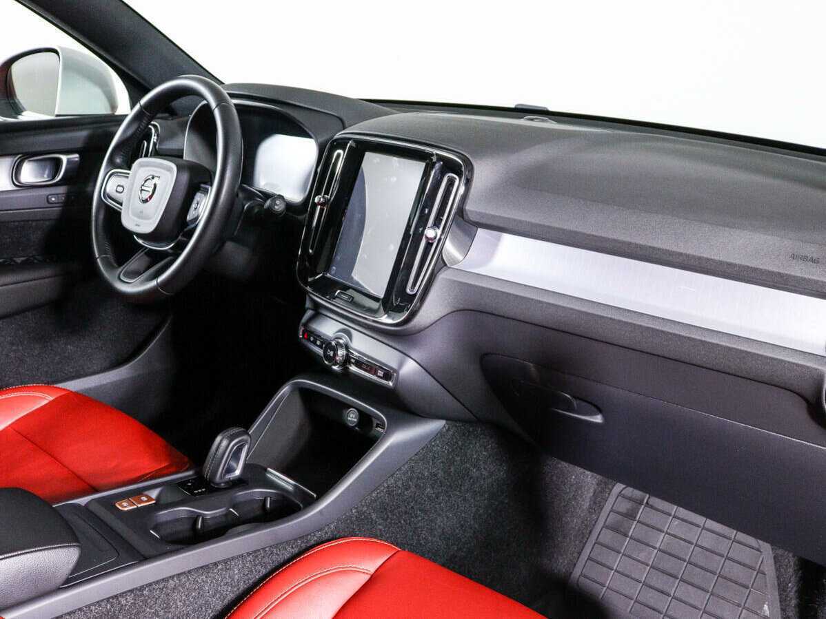 Volvo XC40, 2021 Фото №7