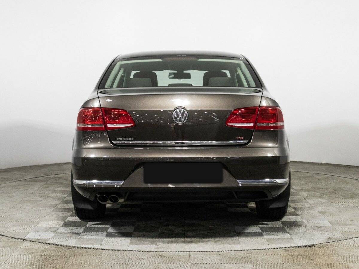 Volkswagen Passat, 2011 Фото №6