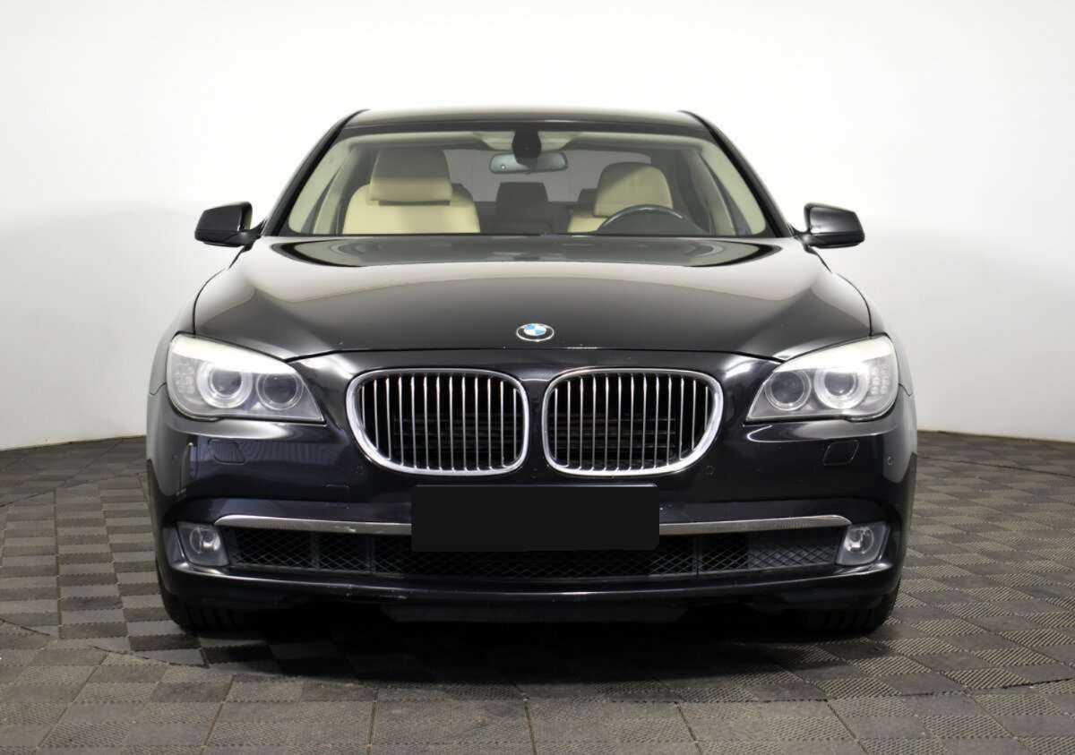 BMW 7 серии 750i xDrive, 2012 Фото №2