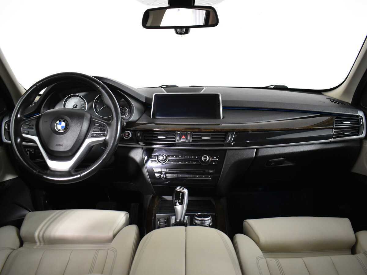 BMW X5 50i, 2013 Фото №12