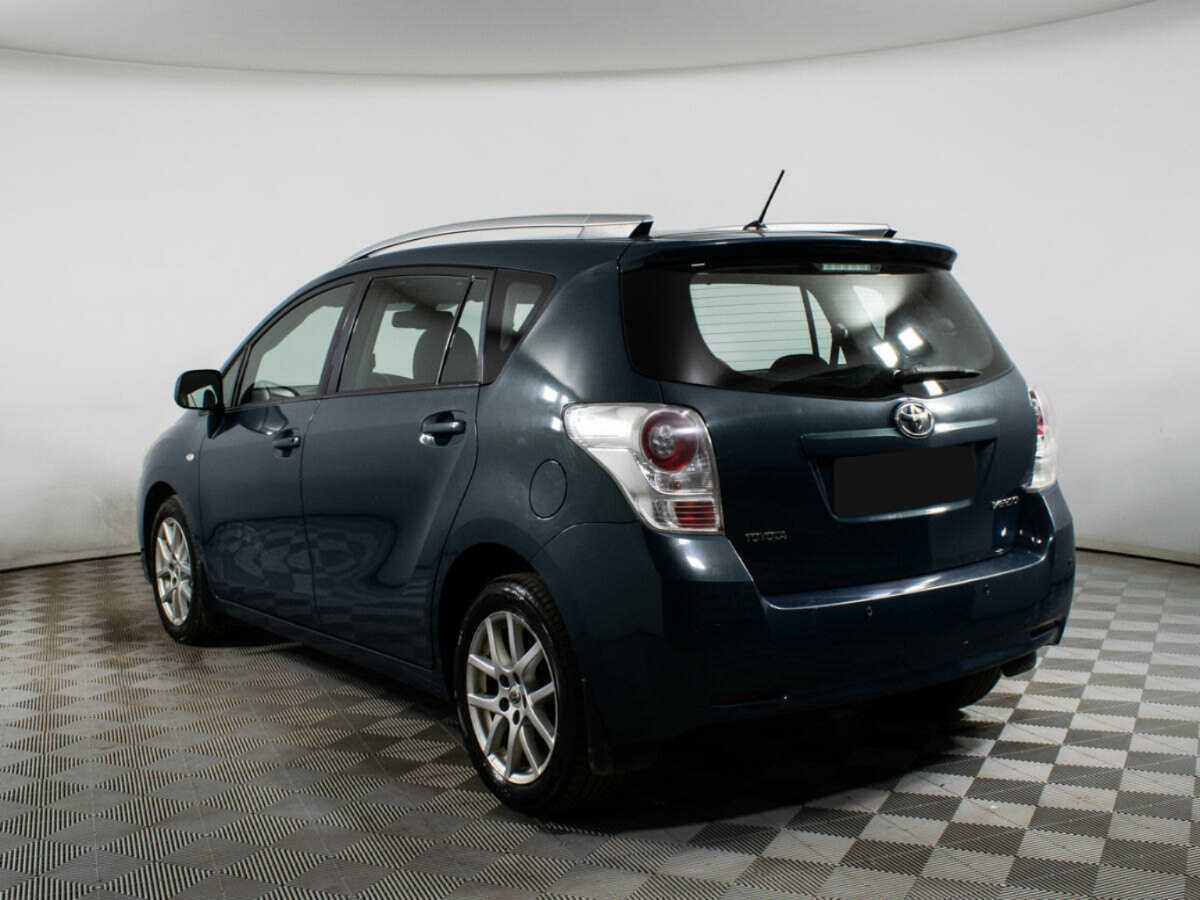 Toyota Verso, 2010 Фото №8