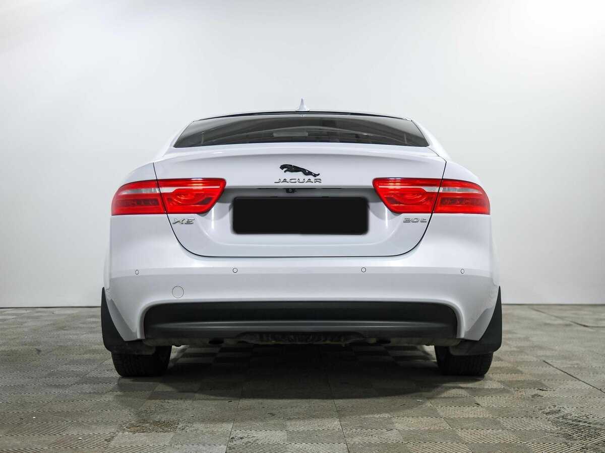 Jaguar XE, 2015 Фото №5