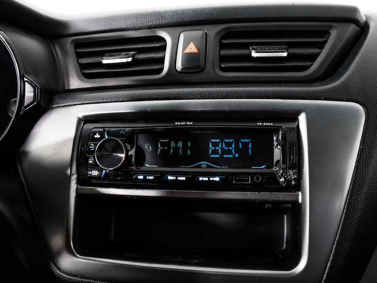 Kia Rio, 2012 Фото №13