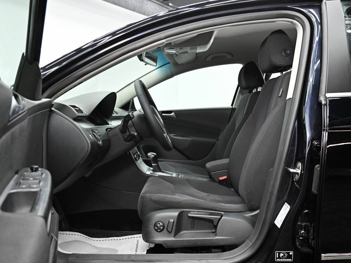 Volkswagen Passat, 2010 Фото №7