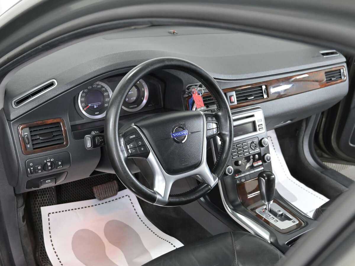 Volvo XC70, 2010 Фото №5