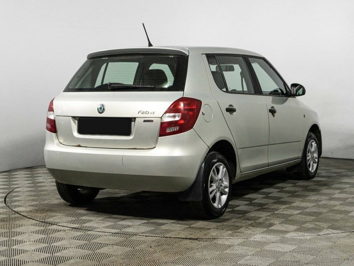 Skoda Fabia, 2011 Фото №5
