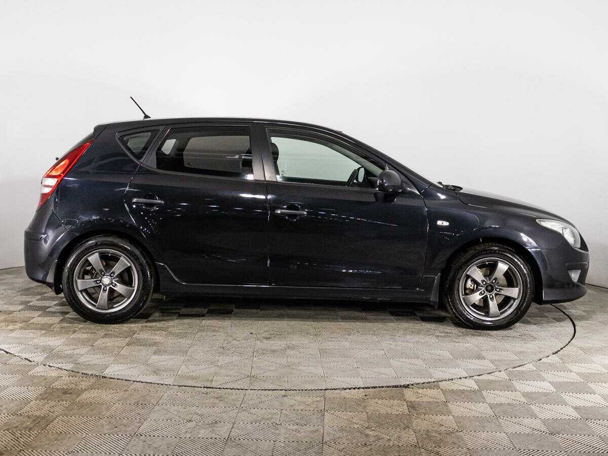 Hyundai i30, 2010 Фото №4