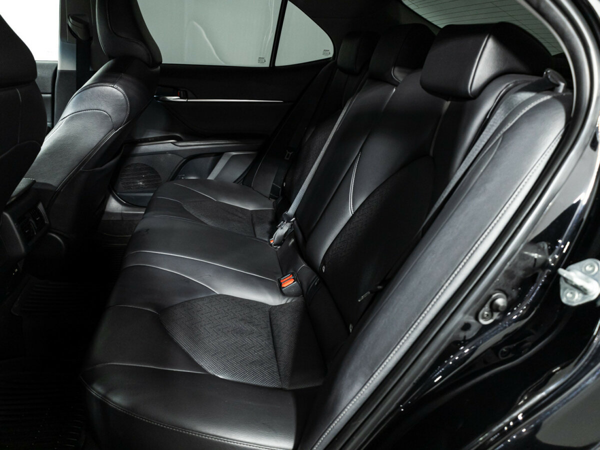 Toyota Camry VIII (XV70) Рестайлинг, 2021 Фото №8