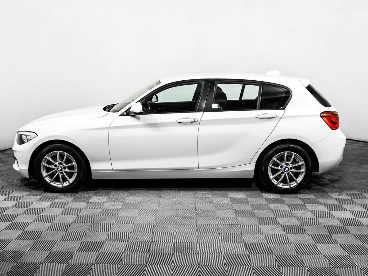 BMW 1 серии 118i, 2018 Фото №8