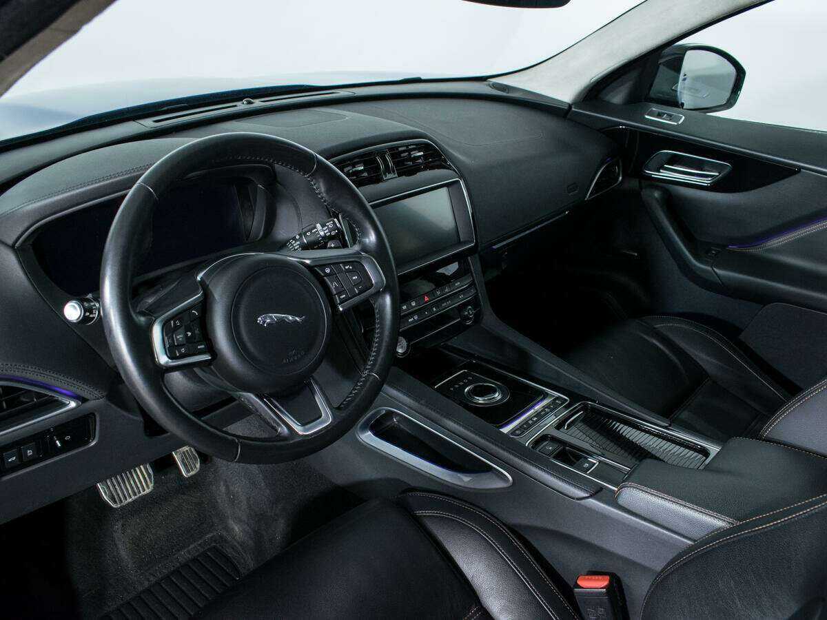 Jaguar F-Pace, 2018 Фото №11