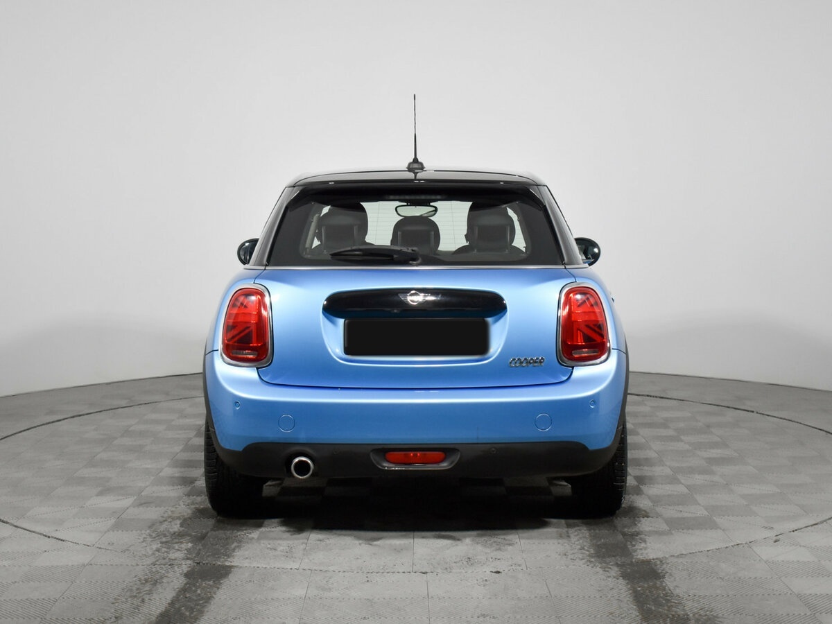 Mini Hatch Cooper III (F55/F56) Рестайлинг, 2019 Фото №6