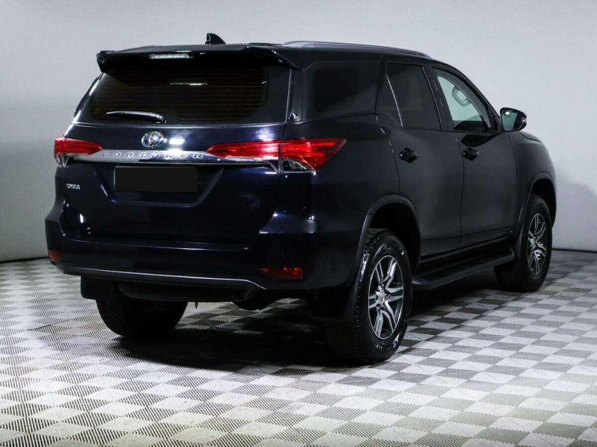 Toyota Fortuner, 2021 Фото №4
