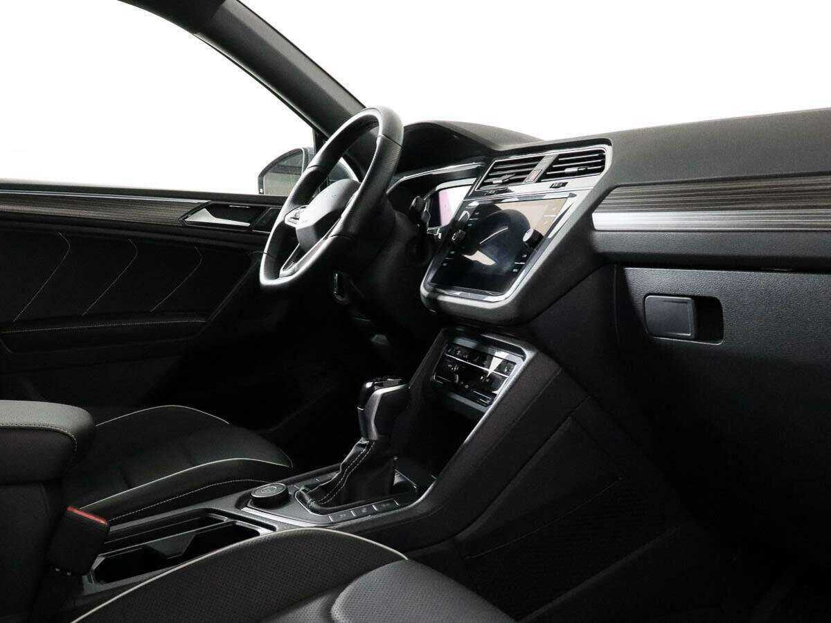 Volkswagen Tiguan, 2021 Фото №6
