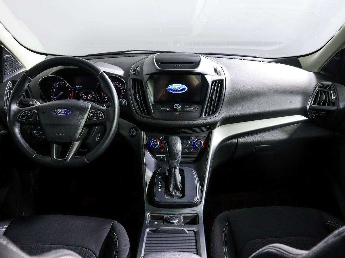 Ford Kuga, 2018 Фото №10