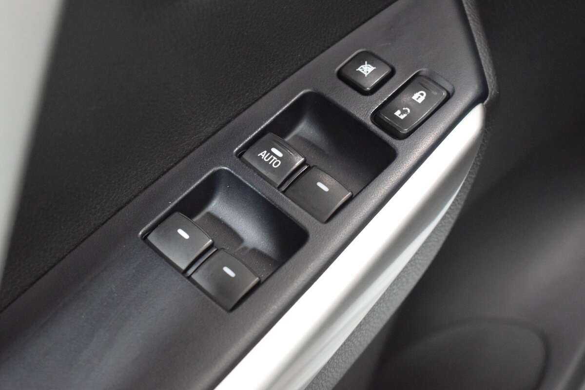 Mitsubishi Pajero Sport, 2019 Фото №7