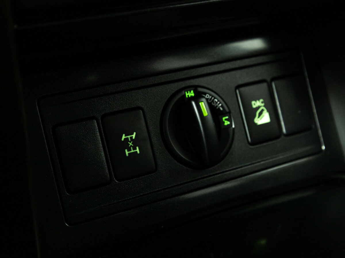 Toyota Land Cruiser Prado 150 Series Рестайлинг 1, 2015 Фото №20