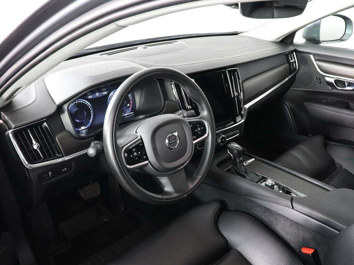Volvo V90 Cross Country, 2019 Фото №8