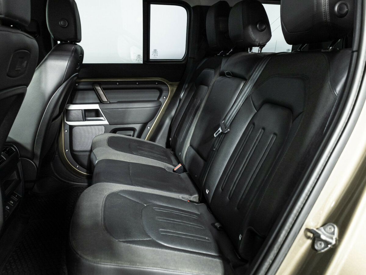 Land Rover Defender 110 II, 2021 Фото №7
