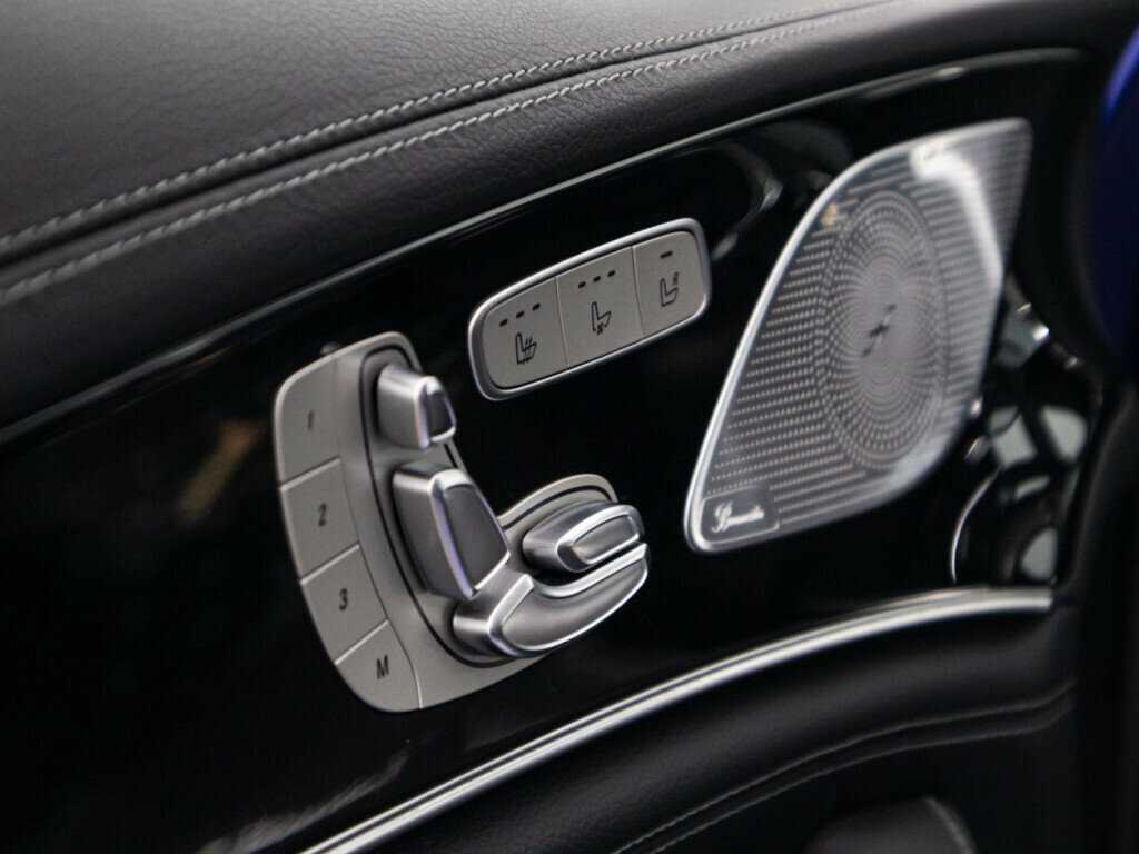 Mercedes-Benz AMG GT 43, 2021 Фото №19